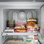 6_Consul_Geladeira_CRB39AB_Imagem_Detalhe_Freezer_Espacoso_jpg_6